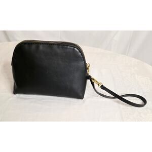 Miztique Black Zip Clutch Purse 7" x 5 1/2"  Gold Zipper